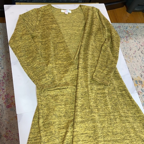 LuLaroe Cardigan/Sweater with Pockets Long Sleeves size Small - Picture 5 of 13